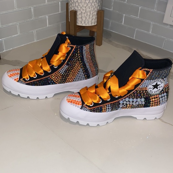 Custom Women’s Converse - Picture 3 of 6